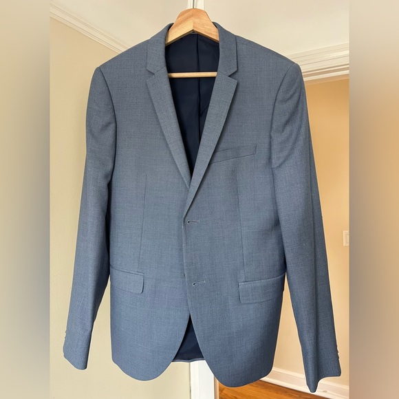 Light Blue Top Man Suit - Picture 1 of 10